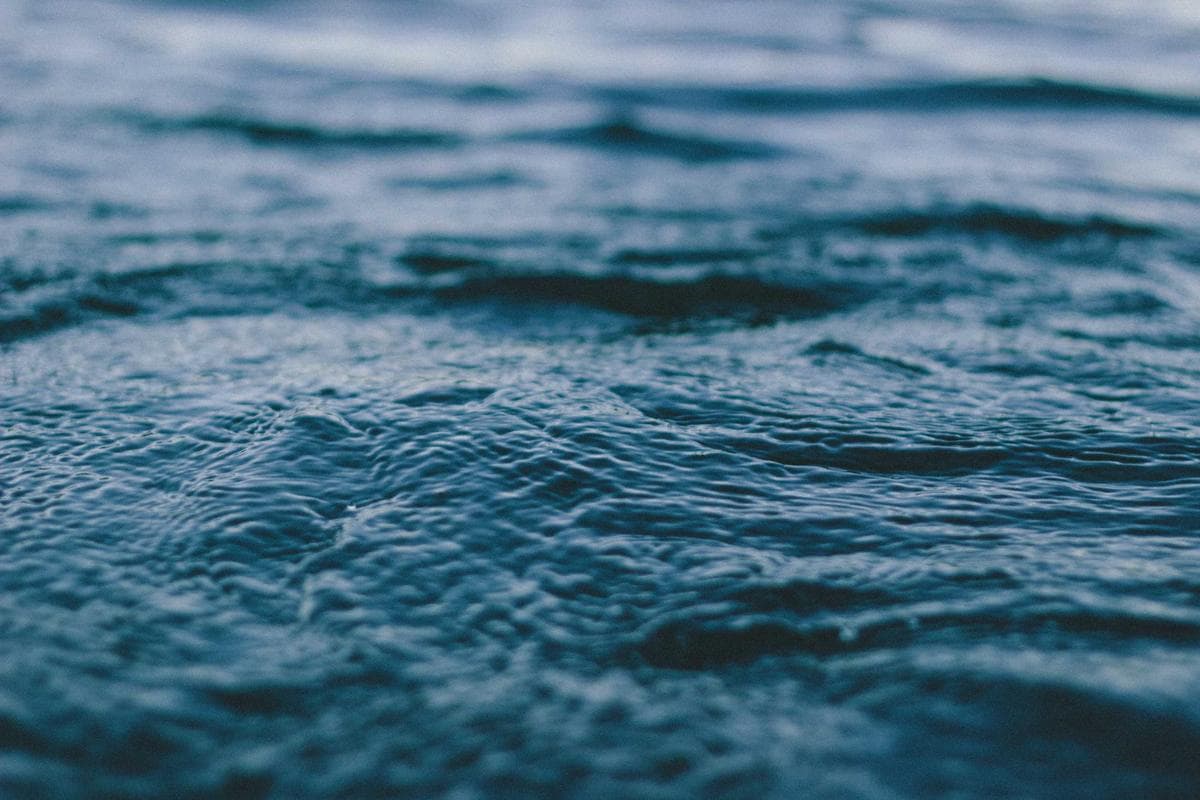 Practical React patterns for production: sharing state through composition instead of prop drilling with real customer feedback in the loop